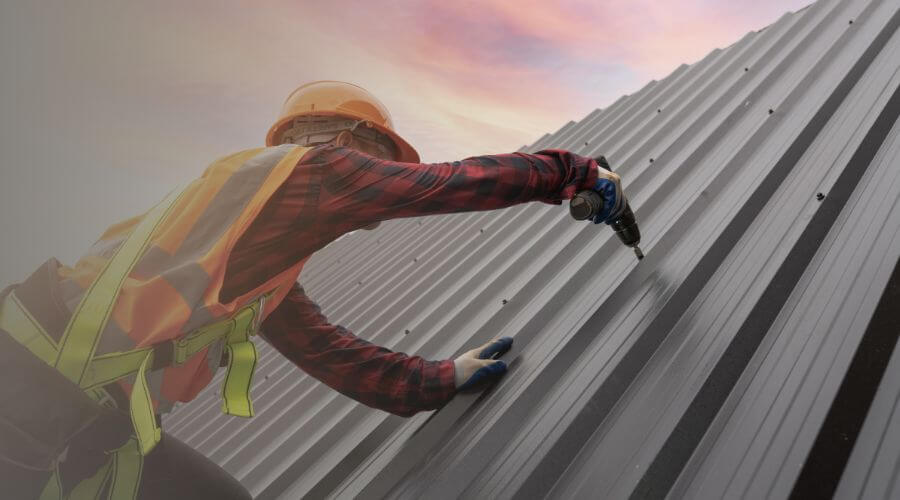 Professional residential roofers in Ellinwood, KS